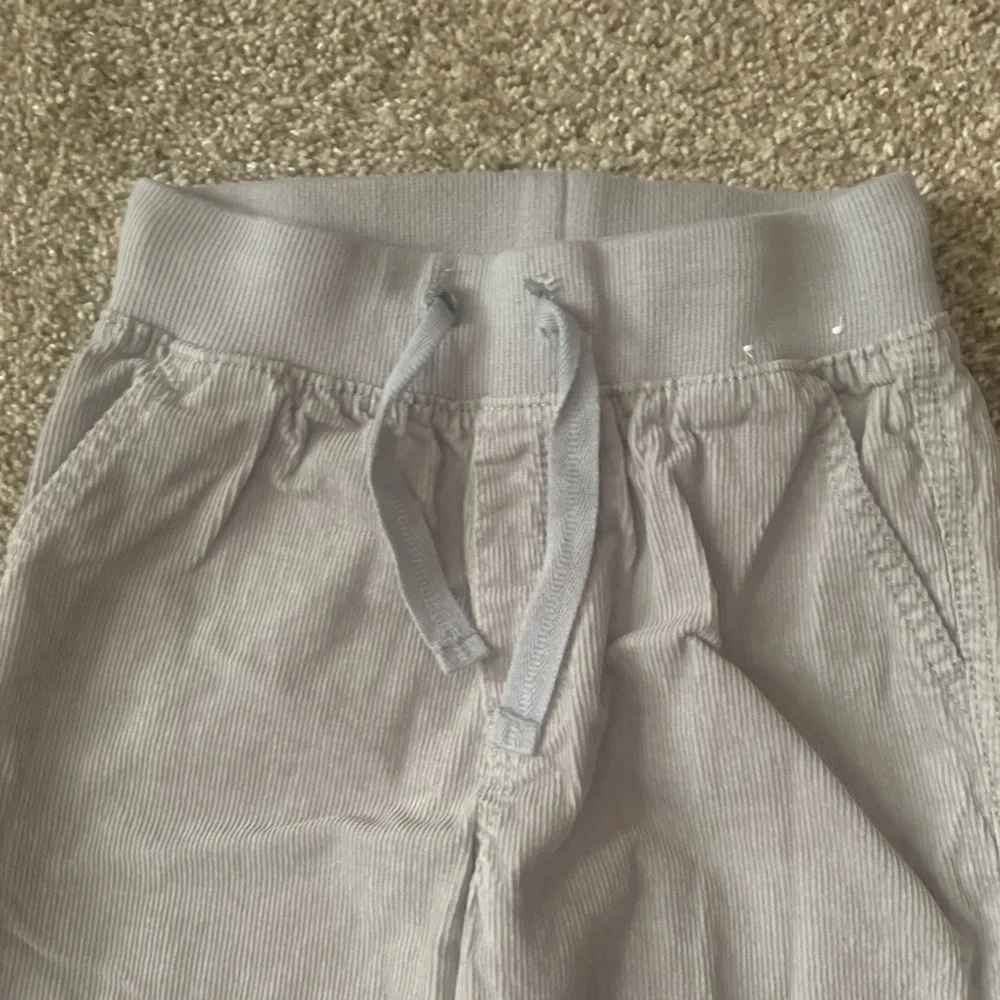 Boy’s Gymboree Gray Corduroy Cargo Pants 7